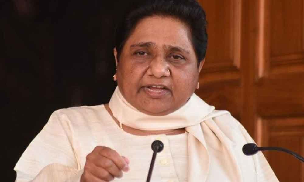 Mayawati supports revoking Article 370 in J&K