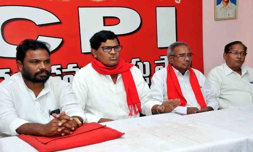 Government failed to supply food to flood relief camps: CPI