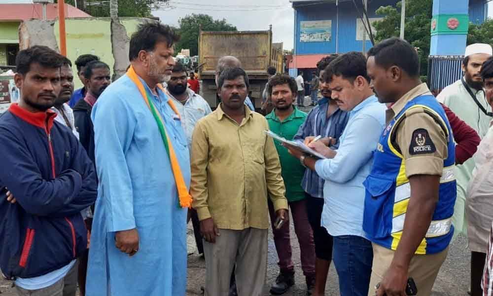 GHMC negligent about safety of staff: BJP