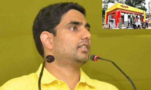 Anna Canteen workers meet Nara Lokesh