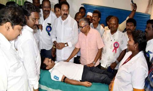 Arya Vysyas assured on no harassment by officials : Deputy CM Alla Nani