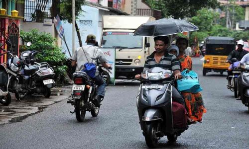 Farmers at loss due to heavy rains in Rajamahendravaram
