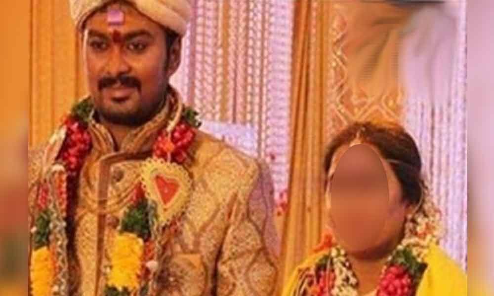 TV serial actor wife commits suicide in Hyderabad