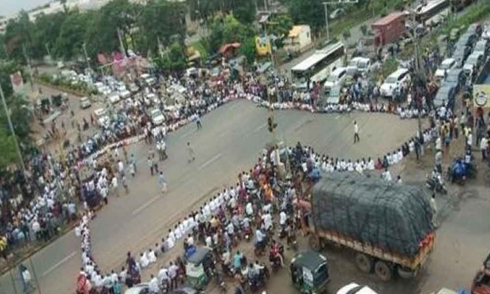 NMC Bill: Police detains doctors during protest in Vijayawada