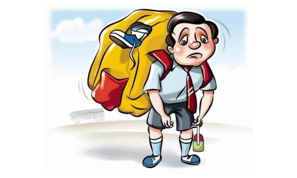 Odisha government to reduce weight of school bags in State