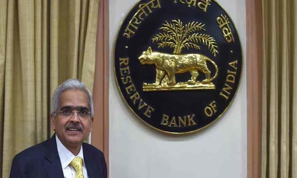 RBI goes unconventional, cuts rate by 35 bps