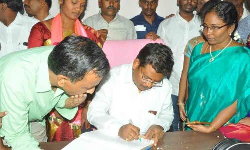 Kamal Raju, Kanakaiah take charge as Khammam, Kothagudem ZP chiefs