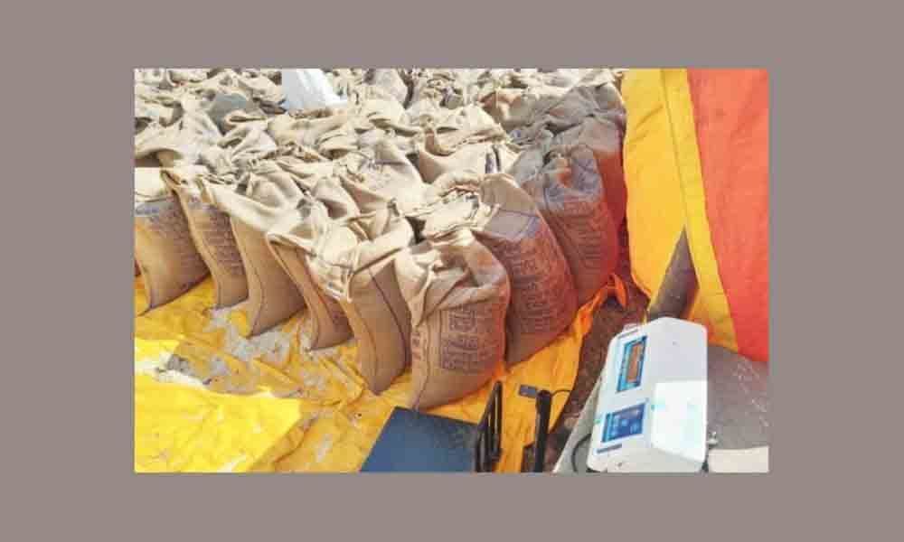 Vigilance officials seize 658 bags of PDS rice in Gadwal