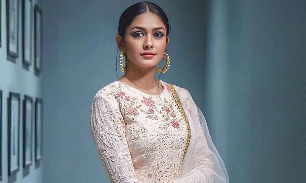 I want to be associated with good cinema: Mrunal Thakur