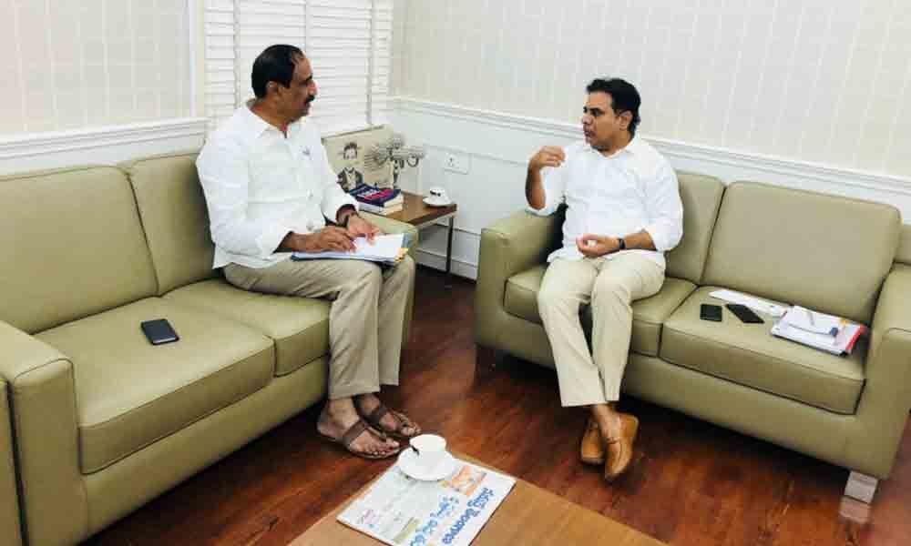 Pay special attention to strengthen party: KTR