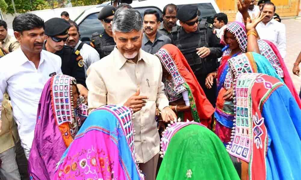 Chandrababu Naidu flays Jagan for not keeping his promise to tribal women