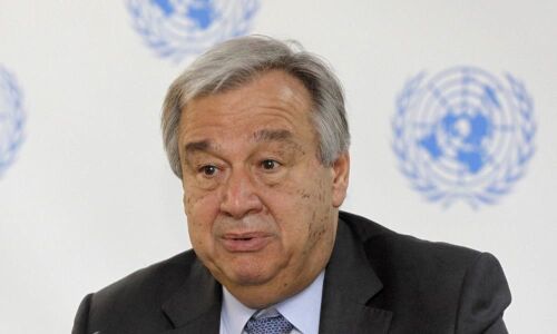 Dont change Kashmir status, UN chief to both sides