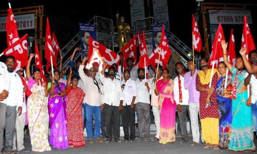 Stir against detention of Left leaders in Kashmir