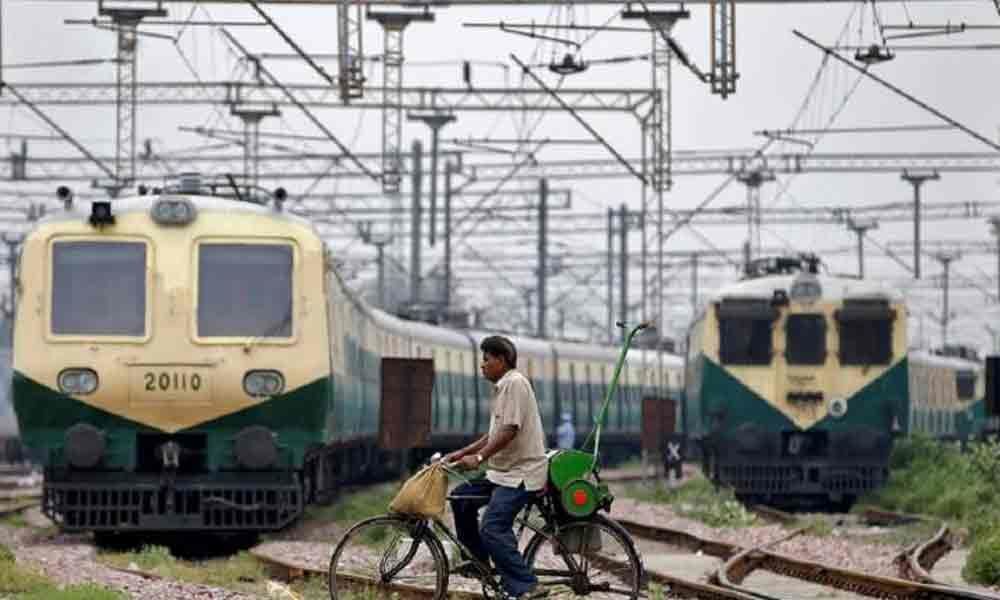 Thar Express from Pakistan reaches India