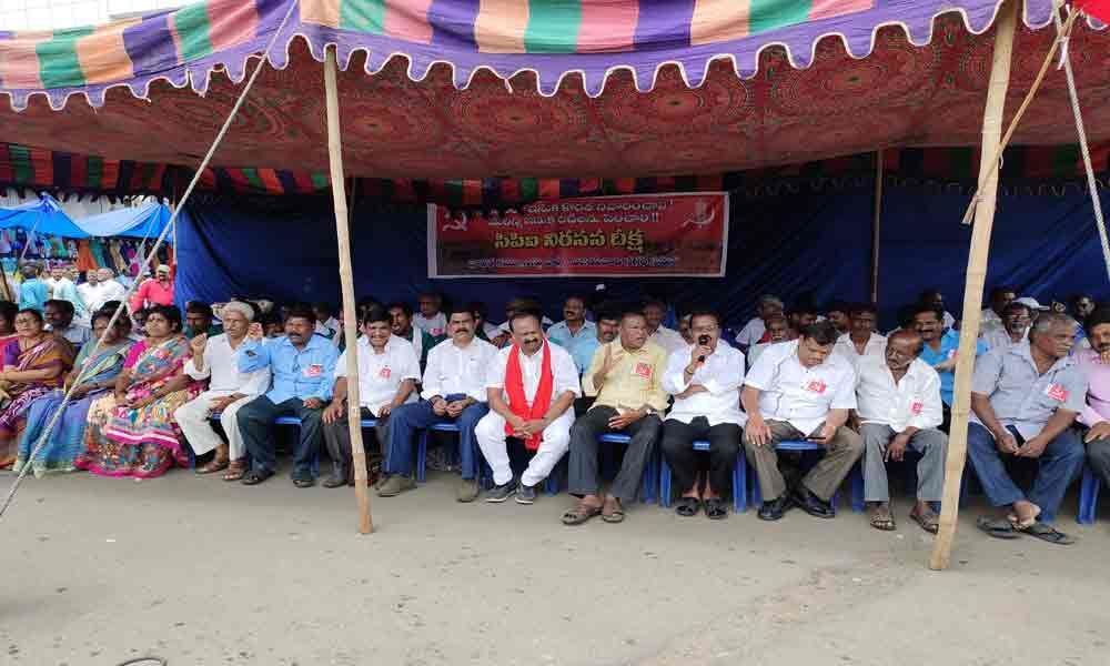 CPI stages stir, demands lifting of curbs on sand