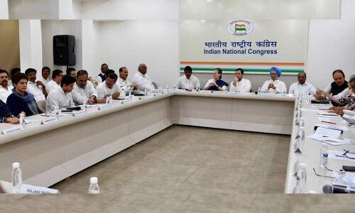 Majority of leaders back Rahul as Cong prez ahead of 2nd CWC meet: Sources