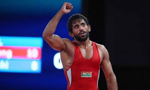 Bajrang wins gold at Tbilisi, Vinesh in final at Medved