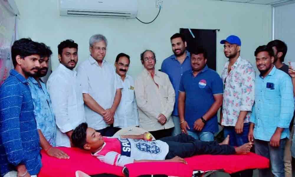 Blood donation camps held: MP Undavalli Arun Kumar