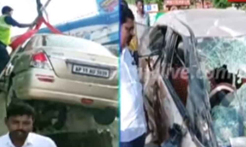 Speeding car rams into shop in Karimnagar, 4 injured