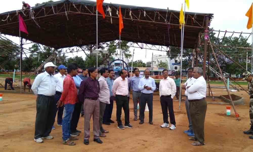Kothagudem: SCCL Director inspects arrangements for I-Day fete
