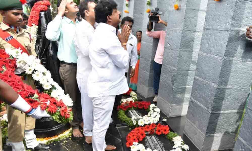 Sacrifices of Quit India martyrs recalled in Guntur