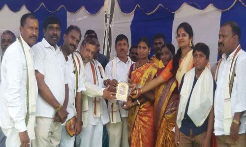 ZP chief felicitated at Bonalu celebrations