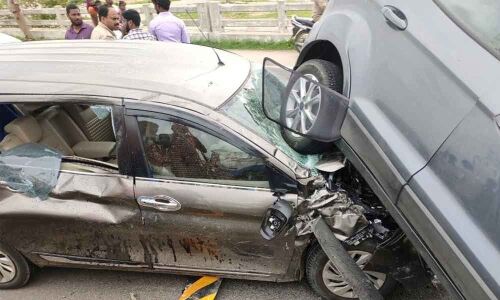 Three dead, three hurt in fatal road mishap
