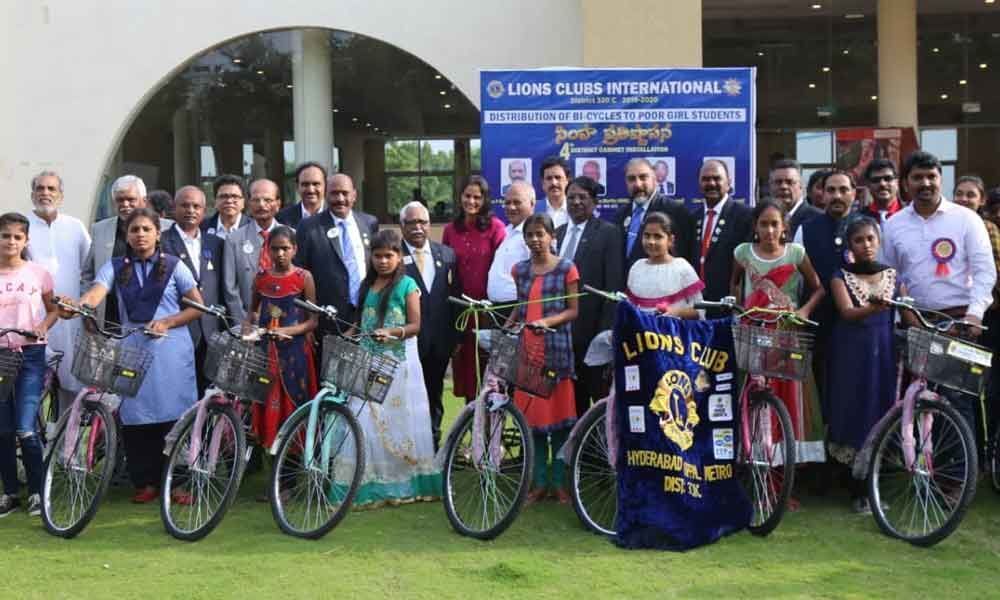 Lions Club gifts 100 bicycles to girls