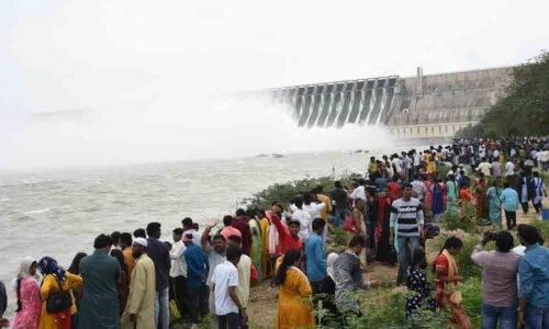 Tourists throng Nagarjunasagar as inflows continue from Srisailam