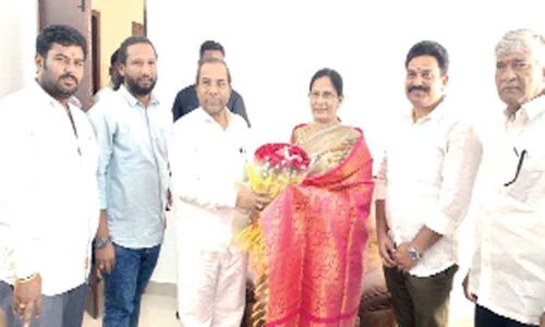 MLA Manik Rao felicitates ZP chairman Manju Jaipal Reddy