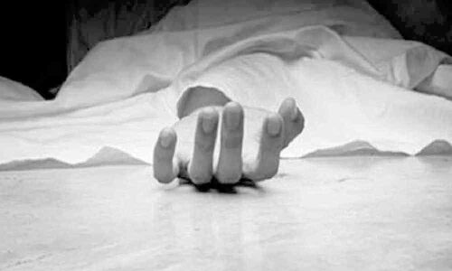 Scribe alleges humilation by cops, attempts suicide