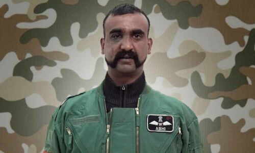 IAF pilots who bombed Jaish-e-Mohammed camp, Wing Commander Abhinandan honoured
