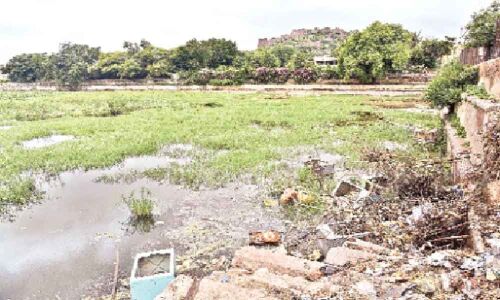 Katora Houz again turns into an eyesore