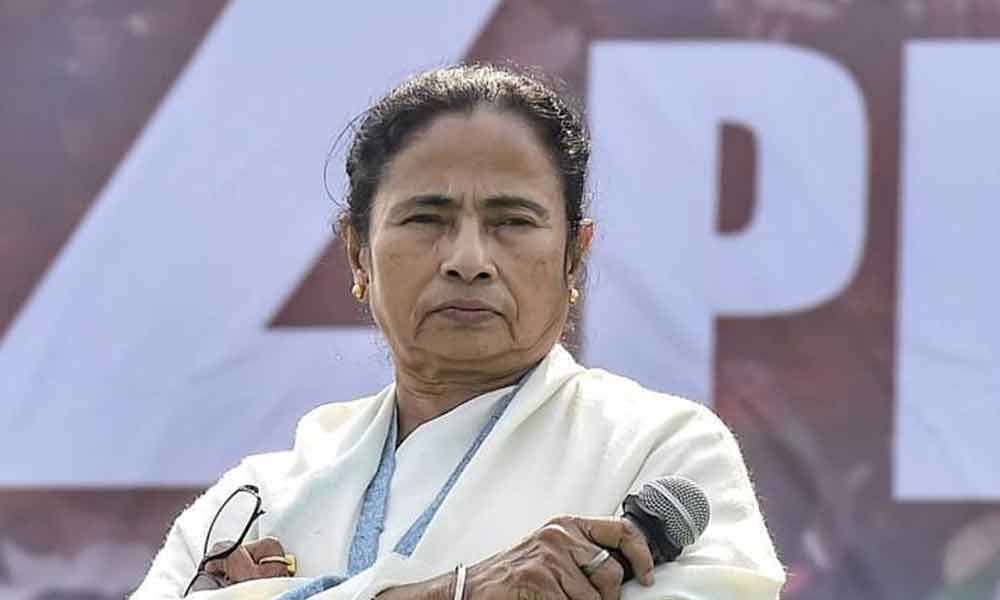 Mamata unfurls Tricolour as Bengal celebrates Independence day