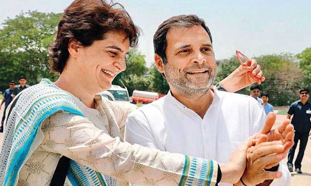 Adorable Raksha Bandhan moment for Priyanka and Rahul Gandhi