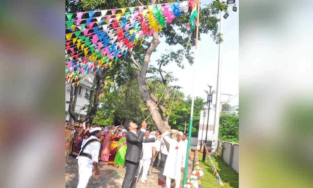 Tricolour unfurled at all offices: Sub-Collector