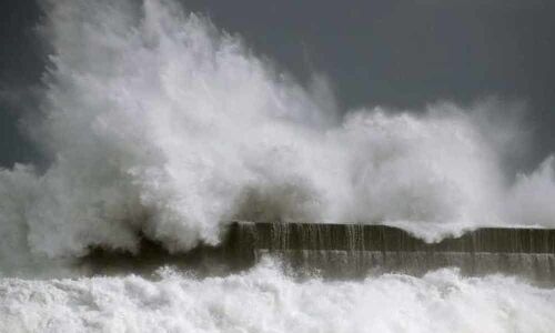 Powerful storm lashes Japan snarls holiday travel