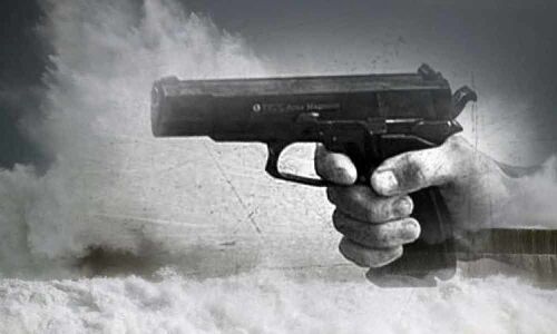 At least six Philadelphia policemen shot at by gunman