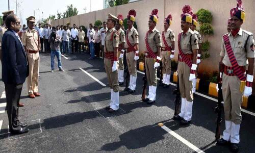 Special CS hoists national flag in Vijayawada