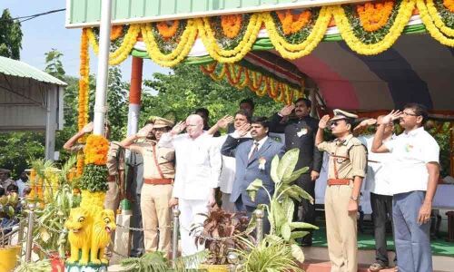 I-Day celebrated on grand note in Eluru