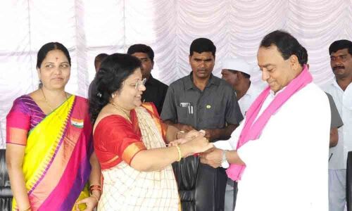 Follow the footsteps of great leaders: Indrakaran Reddy