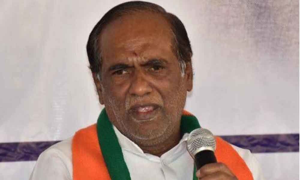 KCR, KTR are most opportunist politicians in the country: Lakshman