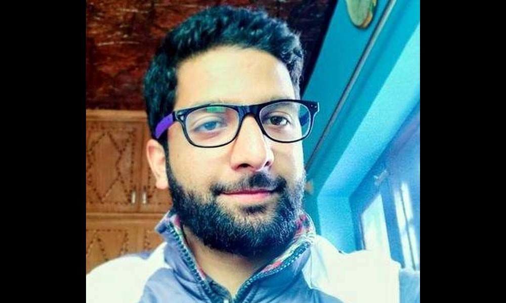 Security forces detain Kashmir journalist, release him on bond