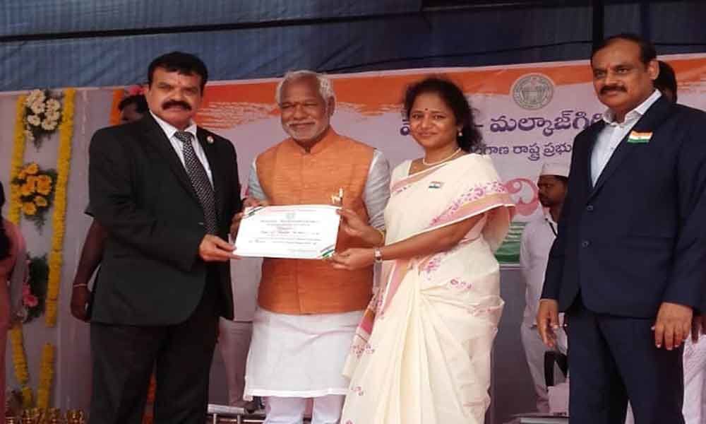 Pratibha award for Prasamsa chief