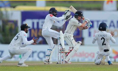 NZ take 177-run lead on Day 3