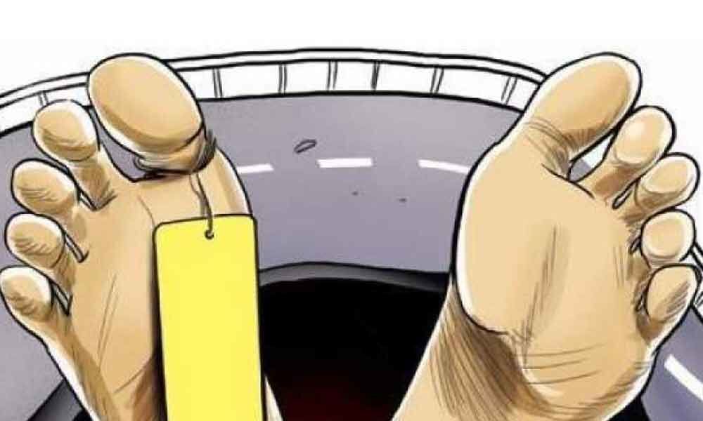 Two killed in road accident in Guntur district