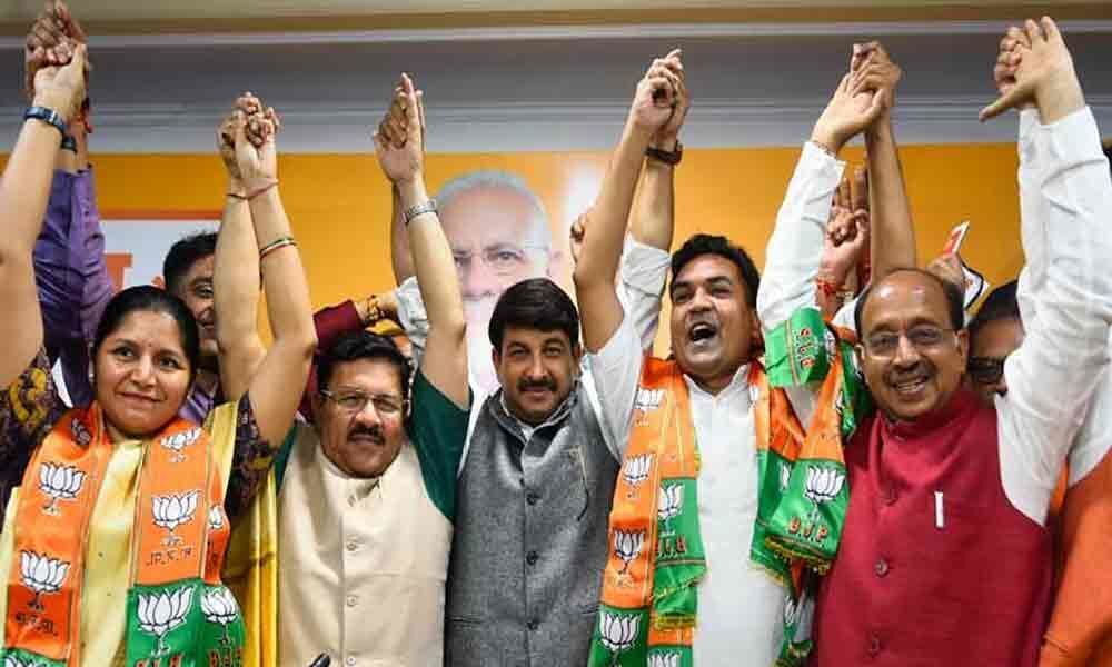 Disqualified AAP MLA Kapil Mishra,womens wing chief Richa join BJP