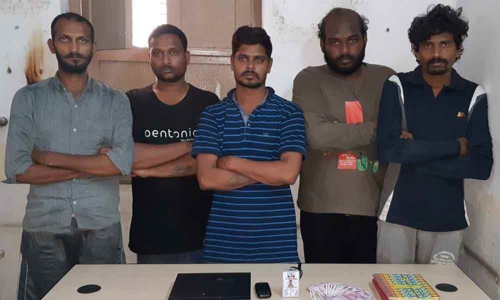 Five pseudo reporters arrested, net cash Rs 50,000 recovered