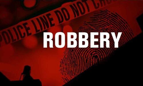 Five-member gang busted, stolen mobiles recovered