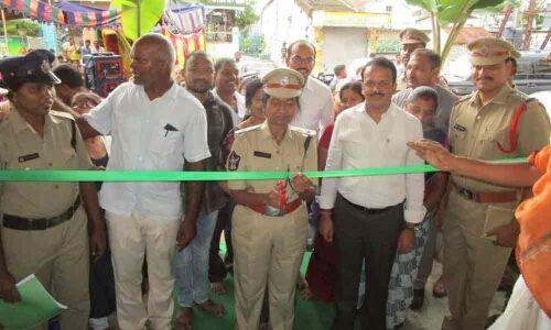 Utilise libraries to update knowledge: SP to students